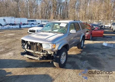 2001 Toyota 4Runner Sr5 V6 z USA, uszkodzony, nr VIN JT3HN86R710358453